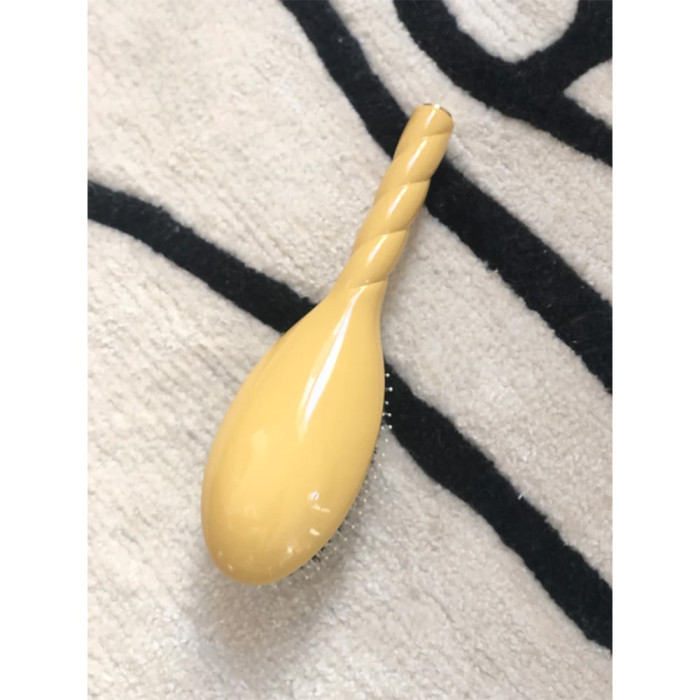 N.03 L'INDISPENSABLE DOUCEUR Cuir chevelu sensible - Jaune N.03 L'INDISPENSABLE DOUCEUR Cuir chevelu sensible - Jaune