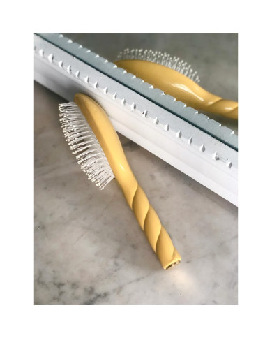 N.04 LA MIRACLE Démêlante & Massante - Jaune