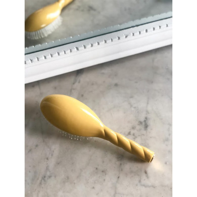 N.04 LA MIRACLE Démêlante & Massante - Jaune