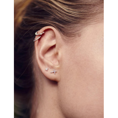 Yasmine gold and Diamonds piercing Yasmine gold and Diamonds piercing