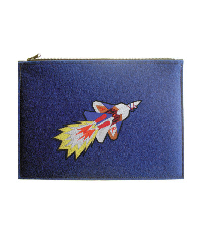 Pochette en feutre écusson fusée
