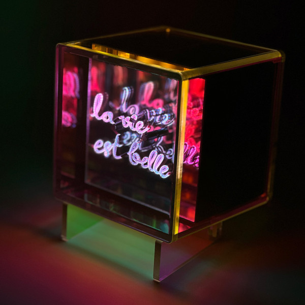 MITBOX - Cube lumineux - La vie est belle MITBOX - Cube lumineux - La vie est belle