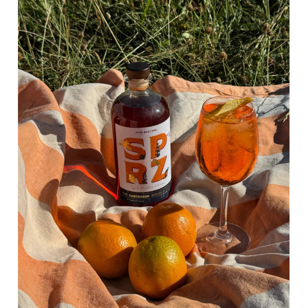SPRZ n°1 ceci n'est pas un spritz 70cl SPRZ n°1 ceci n'est pas un spritz 70cl