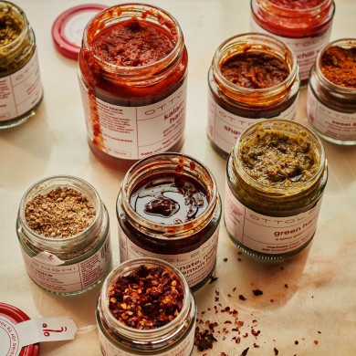 Kalamata Olive & Harissa Sauce 350g - Ottolenghi