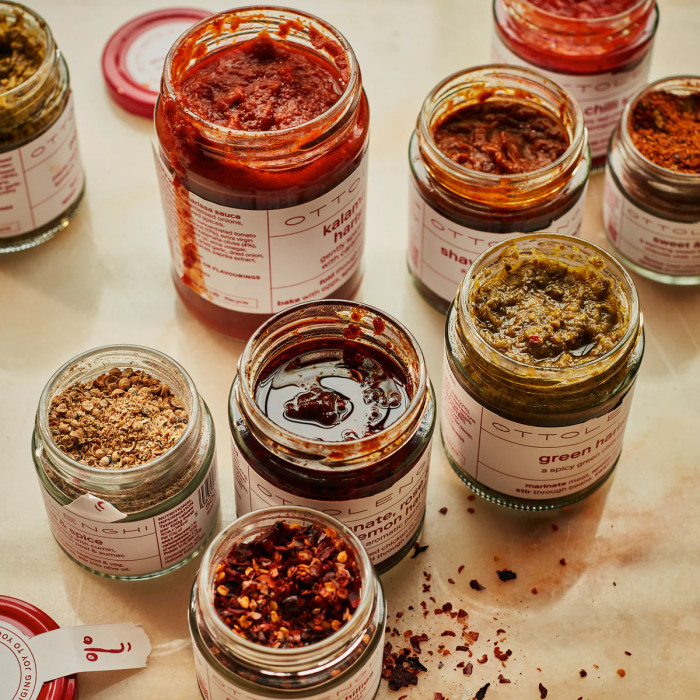 Kalamata Olive & Harissa Sauce 350g - Ottolenghi