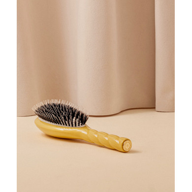 N.02 The Care & Detangling HairBrush The Essential Saffron Yellow