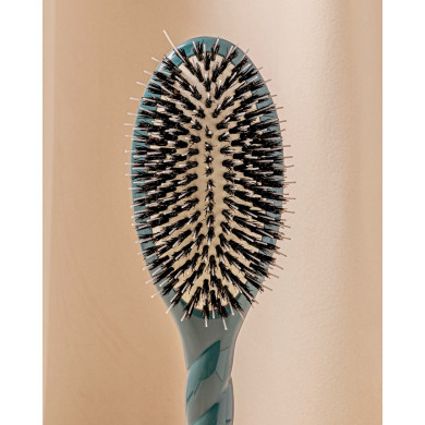 N.02 The Care & Detangling Hairbrush The Essential Blue