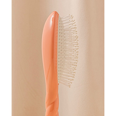 N.04 The Massaging Detangling HairBrush The Miracle Coral