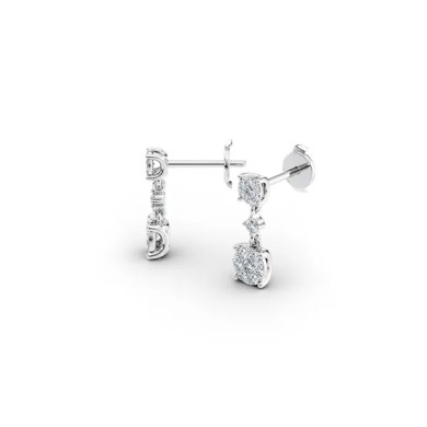 Boucles d'oreilles en or blanc avec diamants