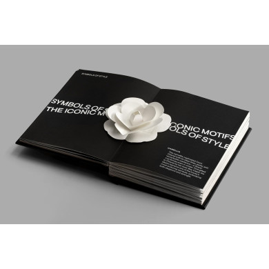 Fashion Unfolded: Pop-Up Chanel