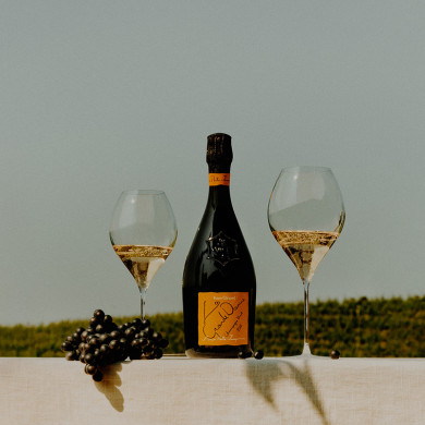 Champagne La Grande Dame brut 2018 - Édition Simon Porte Jacquemus