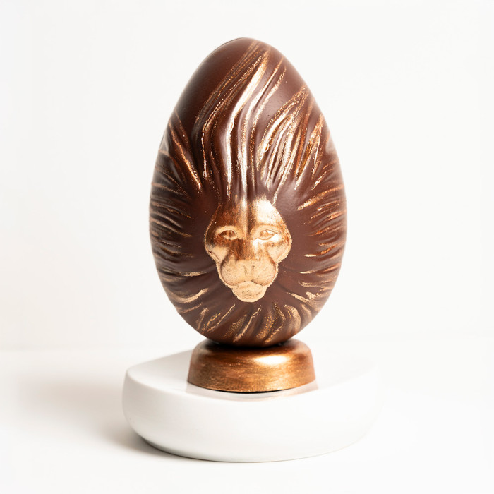 Œuf de Pâques "The Lion" au chocolat noir - Publicisdrugstore