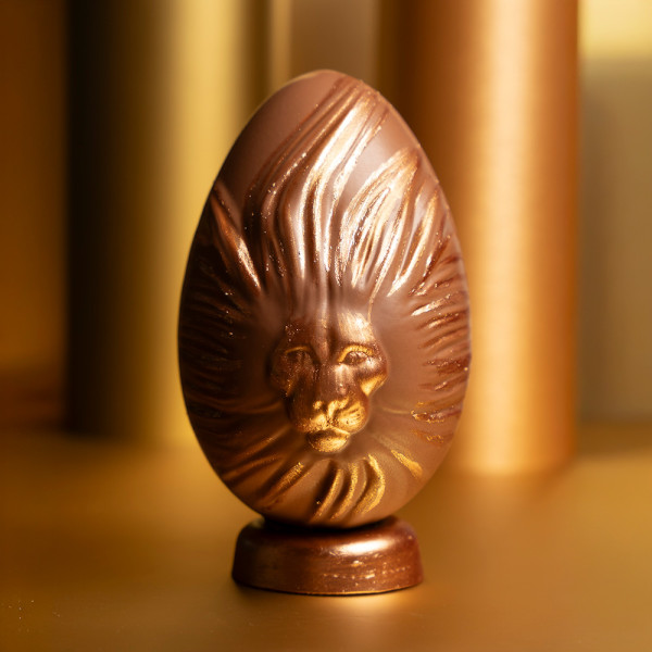Œuf de Pâques "The Lion" au chocolat au lait - Publicisdrugstore