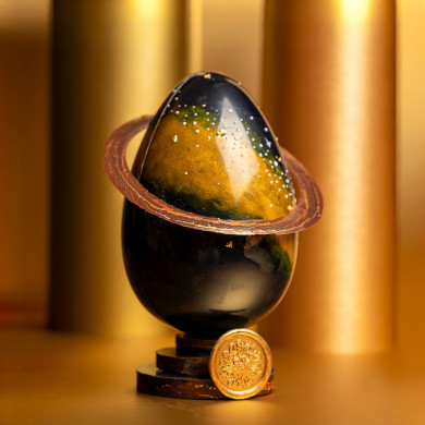 Œuf de Pâques Galaxie au chocolat noir - Publicisdrugstore