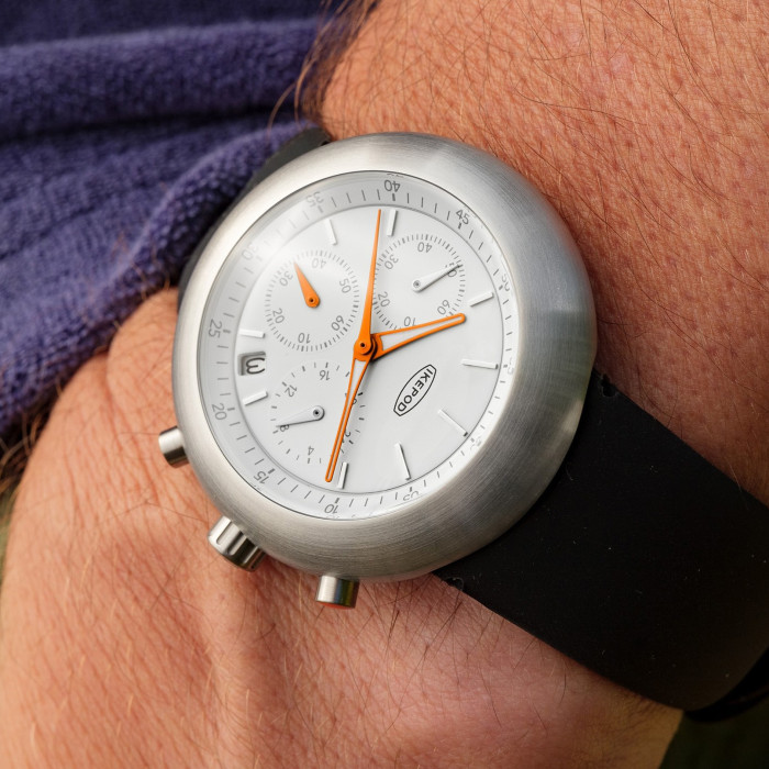 Chronopod White Horse 2025 - Ikepod