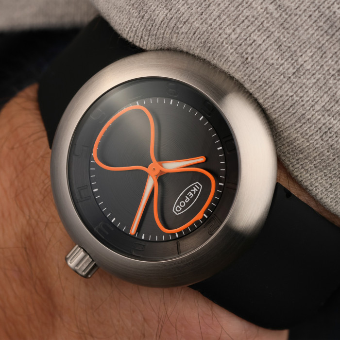 Duopod black Hour Glass - Ikepod