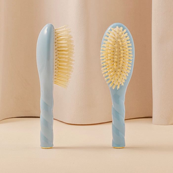 N.06 La brosse bébé Ma Première Brosse Bleu Ciel - La Bonne Brosse